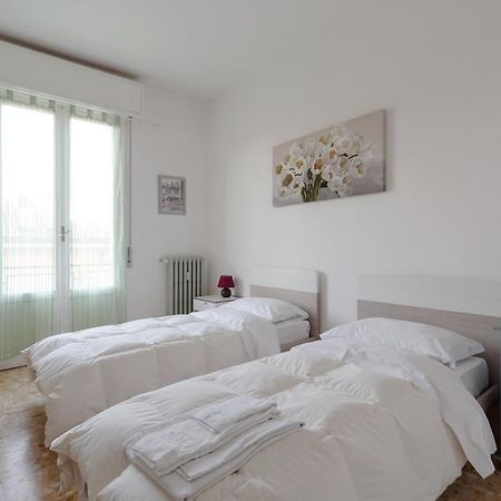 Bright&Cozy C5 Fiera Apartment Bologna Exteriör bild