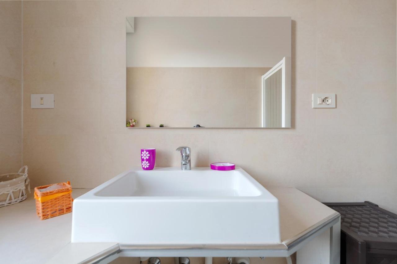 Bright&Cozy C5 Fiera Apartment Bologna Exteriör bild