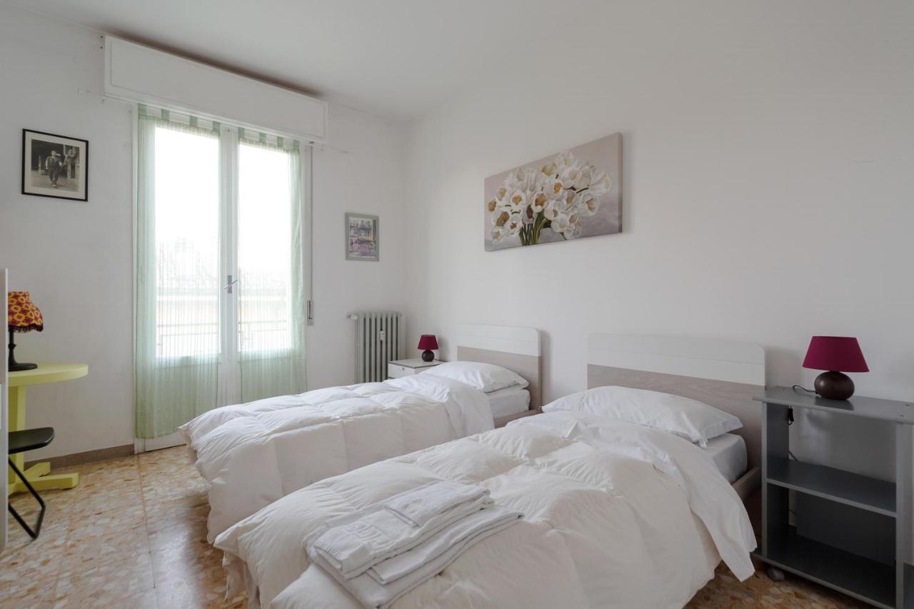 Bright&Cozy C5 Fiera Apartment Bologna Exteriör bild